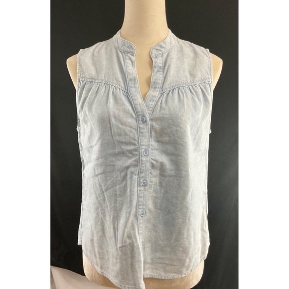 Women's NWT Cloth & Stone Sleeveless Denim  Blouse   Size: XS - Picture 1 of 12